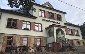 Hotel Bezručova škola