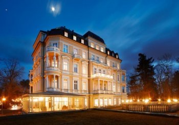 Lzesk hotel Imperial